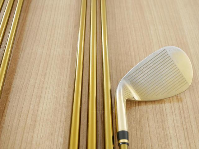 Iron set : Tsuruya : ชุดเหล็ก Tsuruya AXEL Gold Premium II (รุ่นปี 2017 ของใหม่ 6 หมื่นกว่าบาท หน้าเด้งสุดๆ ไกลสุดๆๆ) มีเหล็ก 7-Pw,Aw,As,Sw (7 ชิ้น ครบเซ็ต) ก้านกราไฟต์ Flex R