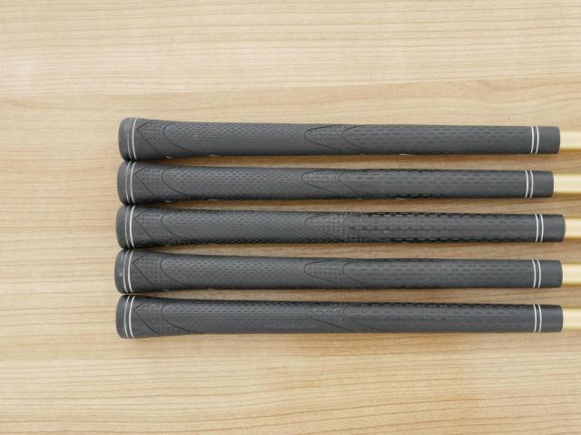 Iron set : Katana : ชุดเหล็ก Katana Sword Sniper 589 (หน้าเด้ง) มีเหล็ก 6-Pw (5 ชิ้น) ก้านกราไฟต์ Speeder 589 Flex SR