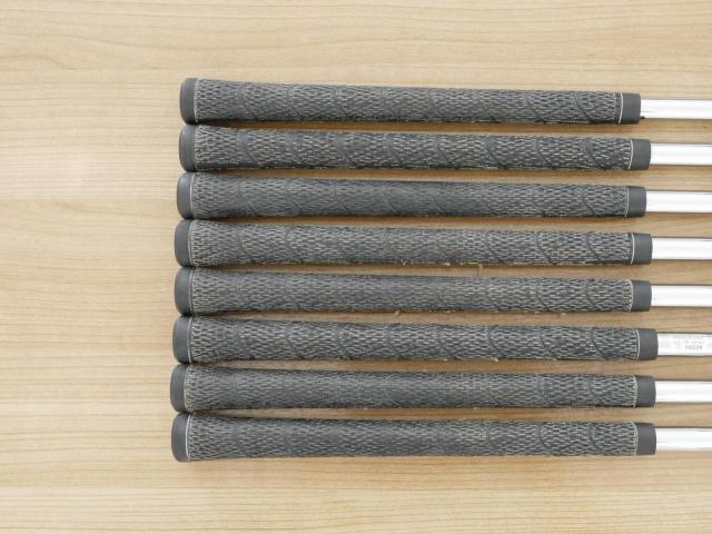 Iron set : Tourstage : ชุดเหล็ก Tourstage TS-211 Airmuscle มีเหล็ก 3-Pw (8 ชิ้น) ก้านเหล็ก NS Pro 950 Flex 