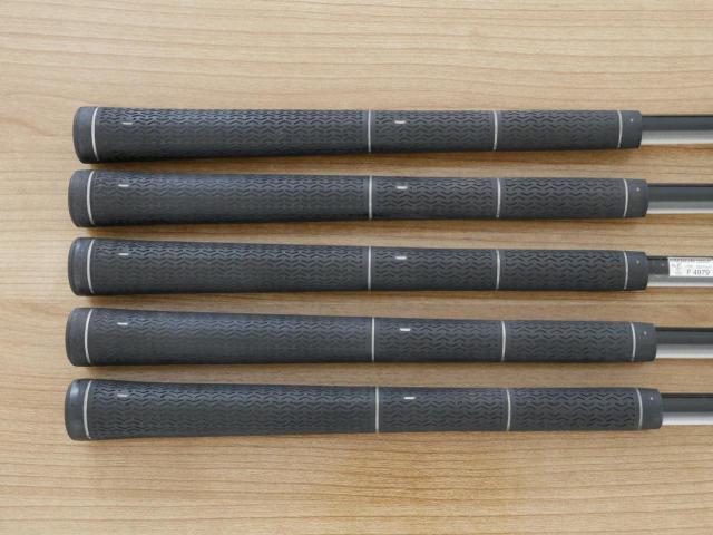 Iron set : PRGR : ชุดเหล็กกระเทย PRGR Egg II (ตีง่ายและไกลมาก)  มีเหล็ก 6-Pw (5 ชิ้น) ก้านกราไฟต์ Flex SR (M-40)