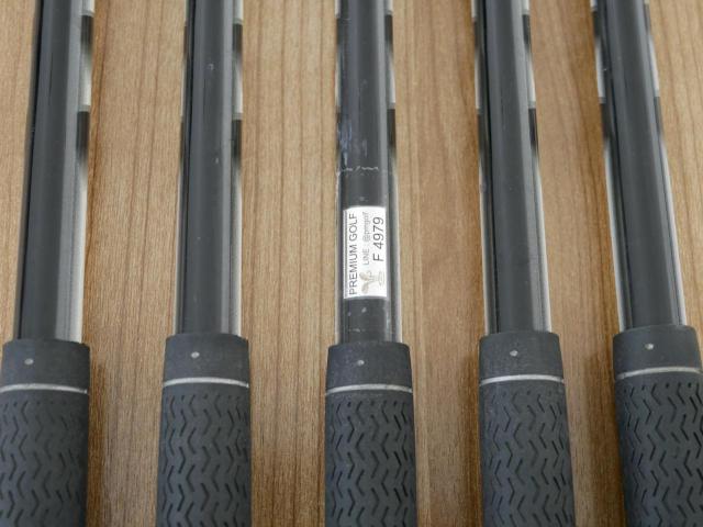 Iron set : PRGR : ชุดเหล็กกระเทย PRGR Egg II (ตีง่ายและไกลมาก)  มีเหล็ก 6-Pw (5 ชิ้น) ก้านกราไฟต์ Flex SR (M-40)