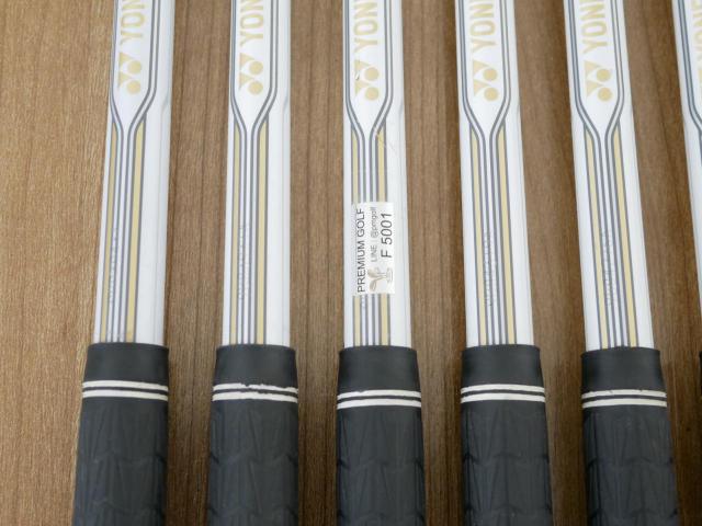 Iron set : Yonex : ชุดเหล็ก Yonex Royal E-Zone (รุ่นปี 2020 หน้าเด้งสุดๆ ตีไกลสุดๆ) มีเหล็ก 6-Pw,Aw (6 ชิ้น เหล็ก 6 ระยะเท่าเบอร์ 5 รุ่นอื่น) ก้านกราไฟต์ Flex SR