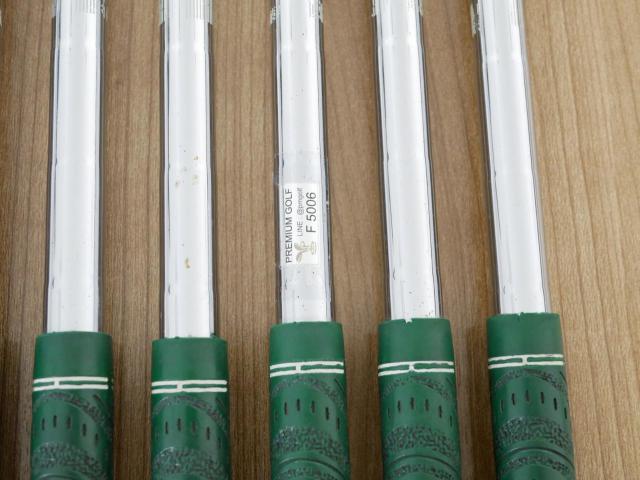 Iron set : Titleist : ชุดเหล็ก Titleist AP1 710 มีเหล็ก 4-Pw (7 ชิ้น) ก้านเหล็ก NS Pro 950 Flex R