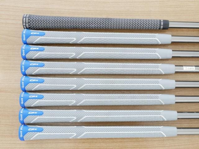 Iron set : Tourstage : ชุดเหล็ก Tourstage EXE Super Premium (ตัวท้อปสุด หน้าเด้ง) มีเหล็ก 5-Pw,Aw,Sw (8 ชิ้น) ก้านกราไฟต์ Flex R