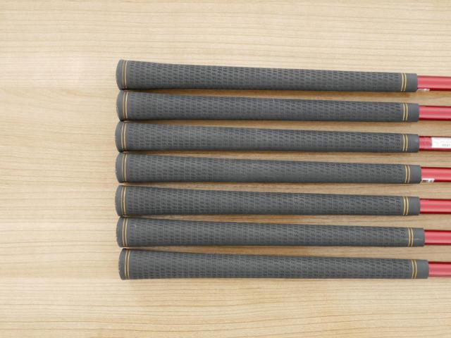 Iron set : Katana : ชุดเหล็ก Katana Voltio IV G Series I Silver (ปี 2017) มีเหล็ก 6-Pw,Aw,Sw (7 ชิ้น เหล็กยาวเป็นกระเทย) ก้านกราไฟต์ Fujikura Speeder 360 Flex R