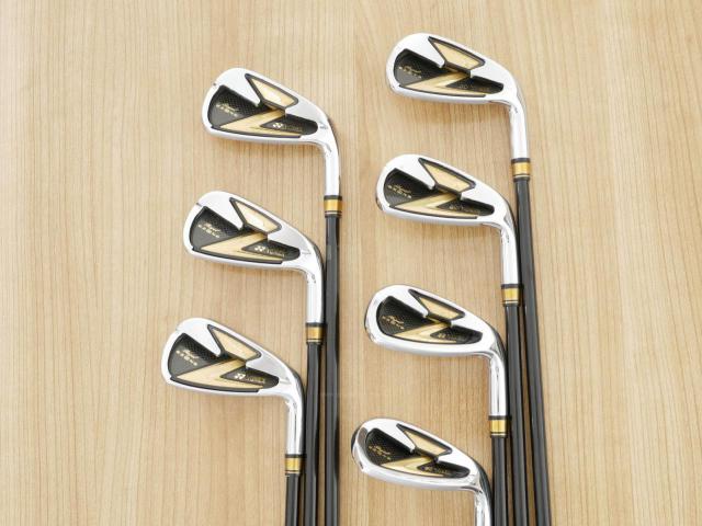 Iron set : Yonex : ชุดเหล็ก Yonex Royal E-Zone (รุ่นท๊อปสุด ก้านดีมาก หน้าเด้ง ตีไกลสุดๆ) มีเหล็ก 6-Pw,Aw,Sw (7 ชิ้น) ก้านกราไฟต์ NANOPREME Flex R
