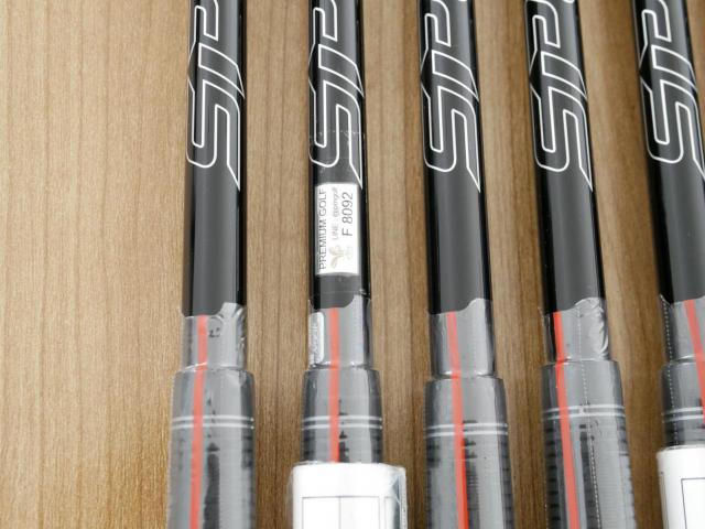 Iron set : Yamaha : **ของใหม่ ยังไม่แกะพลาสติก** ชุดเหล็ก Yamaha Inpres DriveStar Type D (รุ่นล่าสุด ออกปี 2024 ตีไกลที่สุด ไกลกว่าเหล็กทั่วไป 2 เบอร์ หน้าเด้งมากๆ) มีเหล็ก 7-Pw,Aw,As,Sw (7 ชิ้น) ก้านกราไฟต์ Fujikura Speeder NX M-425i Flex R