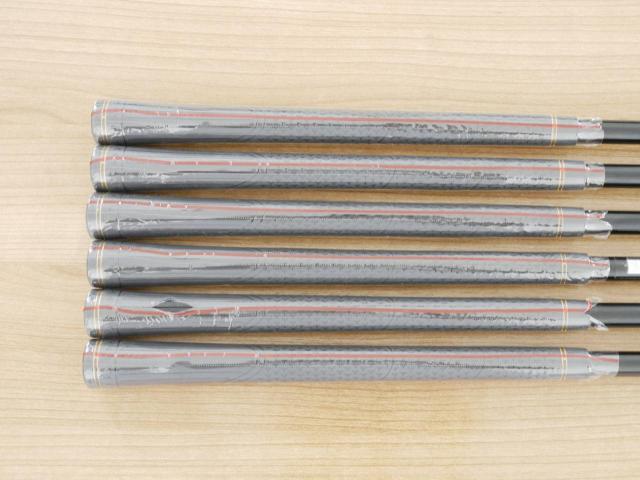 Iron set : Other Brand : **ของใหม่ ยังไม่แกะพลาสติก** ชุดเหล็ก Mutsumi Honma MH777 One Length (ใบใหญ่ ตีง่าย ไกล) มีเหล็ก 5-Pw (6 ชิ้น) ก้านกราไฟต์ Flex SR