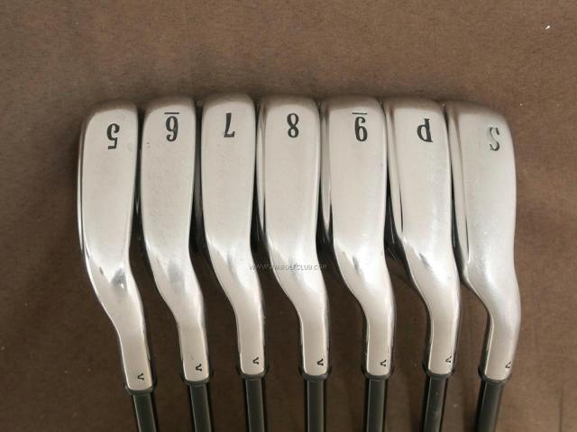 Iron set : Callaway : ชุดเหล็ก Callaway Warbird มีเหล็ก 5-Pw,Sw (7 ชิ้น) ก้านกราไฟต์ Flex R