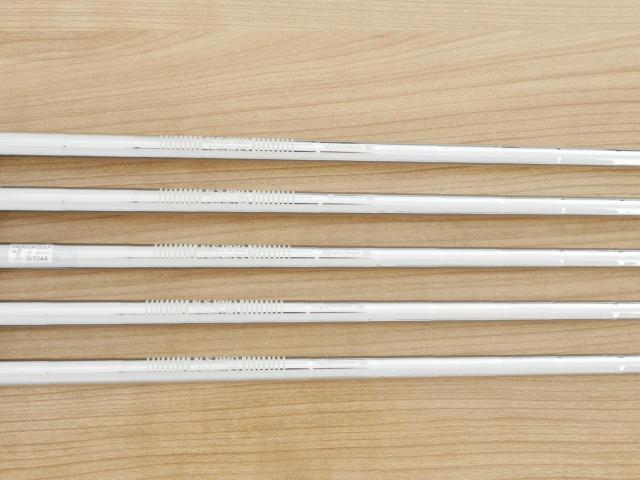 Iron set : Taylormade : **ของใหม่ ยังไม่แกะพลาสติก** ชุดเหล็ก Taylormade Qi MAX Lite (รุ่นล่าสุด ออกปี 2024 Japan Spec.) มีเหล็ก 6-Pw (5 ชิ้น) ก้านเหล็ก NS Pro 790 Flex S