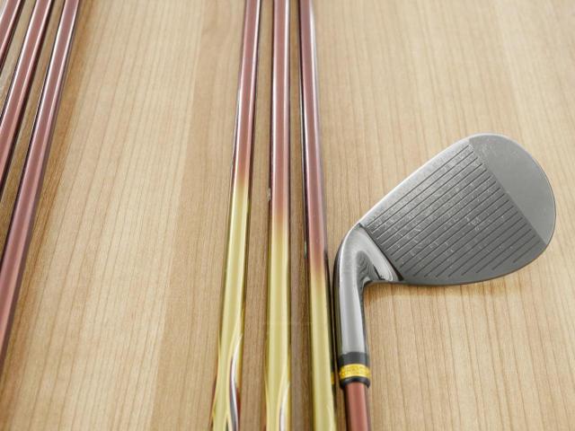 Iron set : Maruman : ชุดเหล็ก Maruman Majesty Prestigio X (รุ่นท๊อปสุด ปี 2020 หน้าเด้ง ตีไกลมาก ของใหม่ 1.2 แสนบาท) มีเหล็ก 7-10,Pw,Aw,Sw (7 ชิ้น เทียบเท่า 6-Pw,Aw,Sw) ก้านกราไฟต์ Flex R