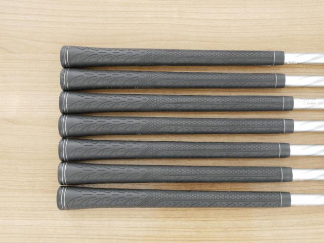 Iron set : Katana : ชุดเหล็ก Katana Voltio NINJA Model V (ปี 2020 หน้าเด้ง ตีไกล) มีเหล็ก 6-Pw,Aw,Sw (7 ชิ้น) ก้านกราไฟต์ Fujikura Voltio 40 Flex SR