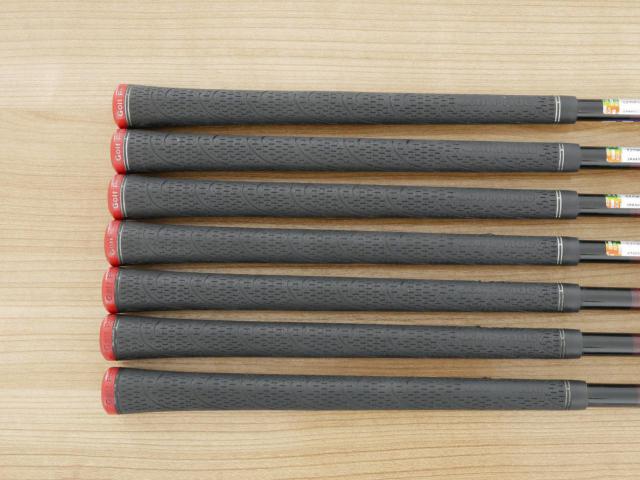 Iron set : Maruman : ชุดเหล็กกระเทย Maruman Shuttle i3000AR (ตีง่าย ไกลมาก) มีเหล็ก 5-10,Pw (7 ชิ้น) ก้านกราไฟต์ Flex R