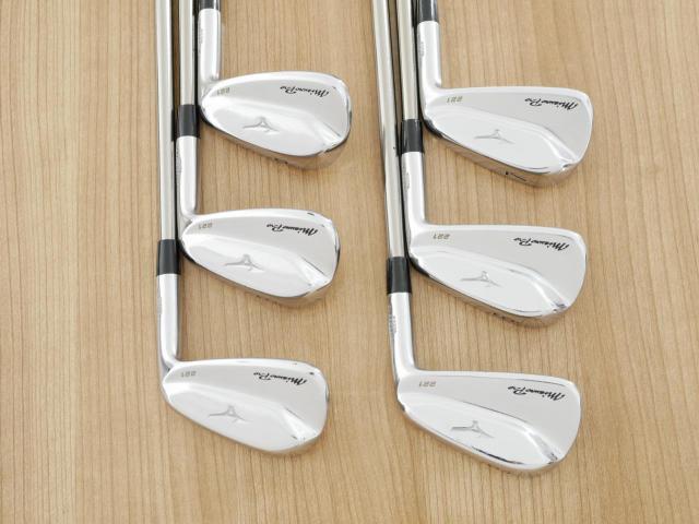 Iron set : Mizuno : ชุดเหล็ก Mizuno Pro 221 Forged (ปี 2023 นุ่ม แน่น คมมากๆๆ) มีเหล็ก 5-Pw (6 ชิ้น) ก้านกราไฟต์ UST Mamiya RECOIL 95 F3 Flex R