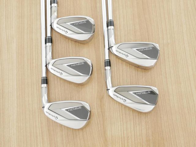 Iron set : Taylormade : ชุดเหล็ก Taylormade Stealth (ออกปี 2022 Japan Spec.) มีเหล็ก 6-Pw (5 ชิ้น) ก้านเหล็ก Dynamic Gold 85 VSS Pro S200