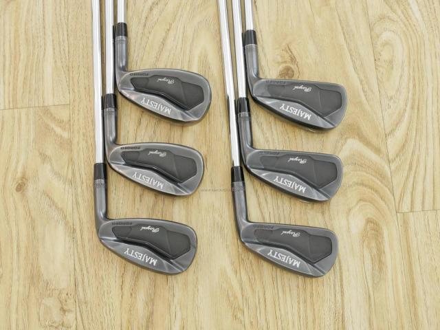 Iron set : Maruman : ชุดเหล็ก Maruman Majesty Royal Black Forged (ปี 2021 รุ่นท๊อป หายาก) มีเหล็ก 5-Pw (6 ชิ้น) ก้านเหล็ก Dynamic Gold 95 VSS S200