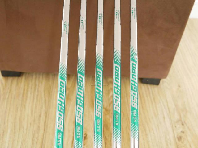 Iron set : Yamaha : ชุดเหล็ก Yamaha RMX VD40 (รุ่นล่าสุด ออกปี 2022 ตีไกลและง่ายมากๆๆ ค่า MOI สูงสุด) มีเหล็ก 6-Pw (5 ชิ้น) ก้านเหล็ก NS Pro 950 NEO Flex S