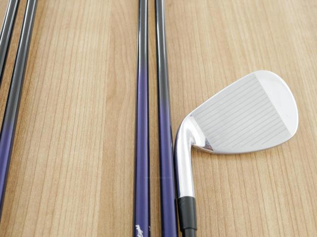Iron set : Mizuno : ชุดเหล็ก Mizuno JPX EIII SV Hot Metal (ตัวท้อป ใบใหญ่ที่สุดของ Mizuno ตีง่ายมาก หน้าเด้ง ตีไกล) มีเหล็ก 6-Pw (5 ชิ้น) ก้านกราไฟต์ Flex R