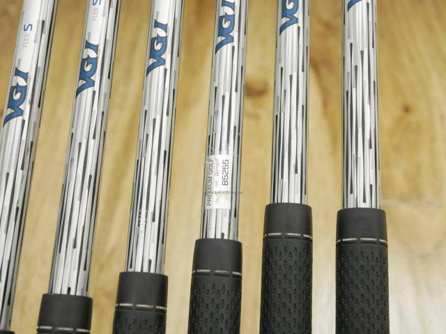 Iron set : Titleist : ชุดเหล็ก Titleist VG3 Forged (ปี 2017 Japan Spec. นุ่มแน่น) มีเหล็ก 5-Pw (6 ชิ้น) ก้านกราไฟต์ Mitsubishi Rayon VGI Flex S