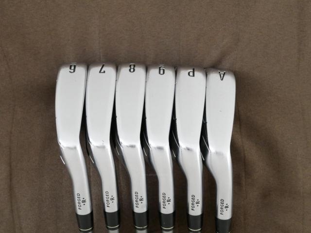 Iron set : Callaway : ชุดเหล็ก Callaway Legacy V (Forged) มีเหล็ก 6-Pw,Aw (6 ชิ้น) ก้านกราไฟต์ Flex R