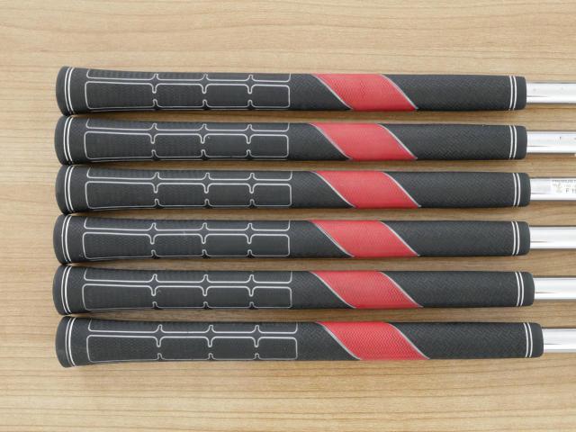 Iron set : Titleist : ชุดเหล็ก Titleist T200 (รุ่นปี 2020) มีเหล็ก 6-Pw,48 (6 ชิ้น) ก้านเหล็ก NS Pro Modus 105 Flex S