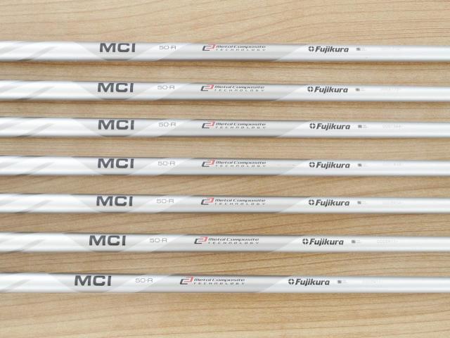 Iron set : Other Brand : ชุดเหล็ก Muziik On The Screw Type D (หน้า Maraging เด้ง ตีไกลมาก) มีเหล็ก 6-Pw,Aw,As (7 ชิ้น) ก้านกราไฟต์ Fujikura MCI 50 Flex R