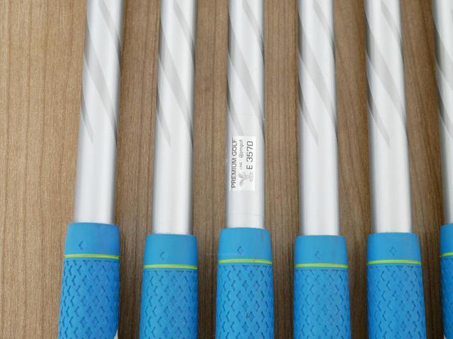 Iron set : Other Brand : ชุดเหล็ก Muziik On The Screw Type D (หน้า Maraging เด้ง ตีไกลมาก) มีเหล็ก 6-Pw,Aw,As (7 ชิ้น) ก้านกราไฟต์ Fujikura MCI 50 Flex R