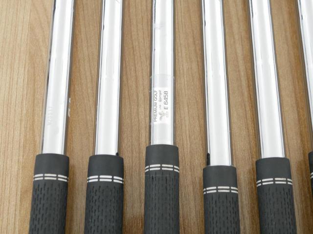 Iron set : Titleist : **มีตำหนิ** ชุดเหล็ก Titleist T400 (ตีง่ายที่สุด ไกลที่สุด ออกปี 2020) มีเหล็ก 6-Pw,43 (6 ชิ้น) ก้านเหล็ก NS Pro 950 NEO Flex S