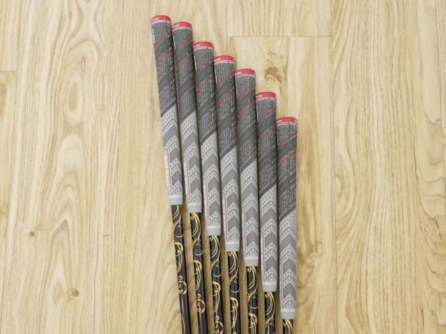 Iron set : Romaro : ชุดเหล็ก Romaro Ray Alpha Gold (ใบใหญ่ ตีไกลมากๆ หน้าเด้ง) มีเหล็ก 6-Pw,Aw,Sw (7 ชิ้น) ก้านกราไฟต์ Flex SR