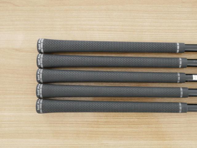 Iron set : Titleist : ชุดเหล็ก Titleist T300 (ปี 2022) มีเหล็ก 6-Pw (5 ชิ้น) ก้านกราไฟต์ Titleist 3D055 60 Flex SR