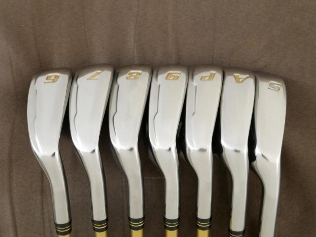 Iron set : Other Brand : ชุดเหล็ก S-Yard X-Lite (เหมาะกับซีเนียร์) มีเหล็ก 6-Pw,Aw,Sw (7 ชิ้น) ก้านกราไฟต์ Flex R1