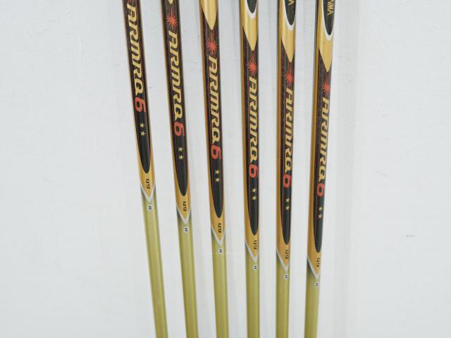 Iron set : Honma : ชุดเหล็ก Honma Beres IS-02 (หน้าเด้ง Forged) มีเหล็ก 6-11 (6 ชิ้น เทียบเท่า 5-Pw) ก้าน ARMRQ 6 (49) Flex R (2 ดาว)