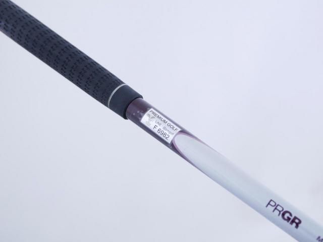 Lady club : All : ไม้กระเทย PRGR Sweep Loft 26 Flex L (M-30)