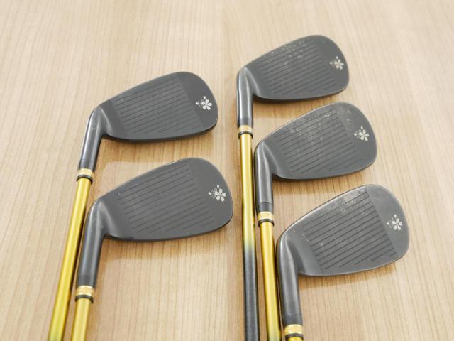 Iron set : Other Brand : ชุดเหล็ก Mutsumi Honma Full Titanium (ตีง่าย ไกลมาก) มีเหล็ก 6-Pw (5 ชิ้น) ก้านกราไฟต์ Flex R