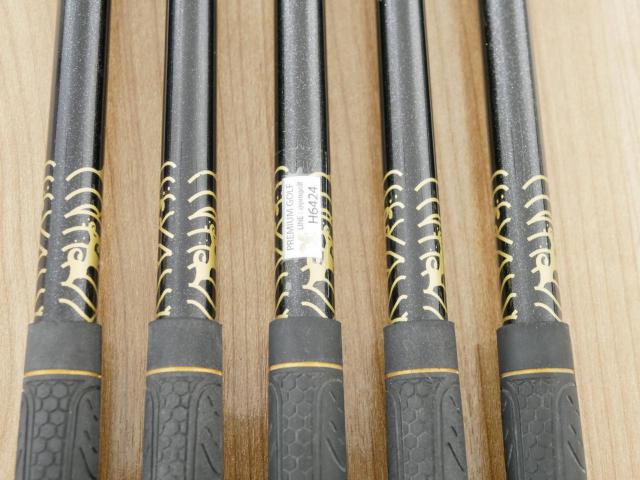 Iron set : Other Brand : ชุดเหล็ก Mutsumi Honma Full Titanium (ตีง่าย ไกลมาก) มีเหล็ก 6-Pw (5 ชิ้น) ก้านกราไฟต์ Flex R