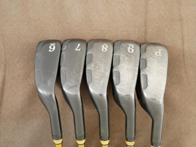 Iron set : Other Brand : ชุดเหล็ก Mutsumi Honma Full Titanium (ตีง่าย ไกลมาก) มีเหล็ก 6-Pw (5 ชิ้น) ก้านกราไฟต์ Flex R