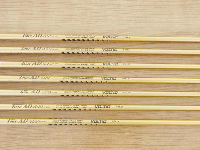 Iron set : Katana : ชุดเหล็ก Katana Voltio IV G Series I Gold (ออกปี 2016) มีเหล็ก 6-Pw,Aw,Sw (ครบเซ็ต 7 ชิ้น เหล็กยาวเป็นกระเทย) ก้านกราไฟต์ Tour AD 400 Flex R