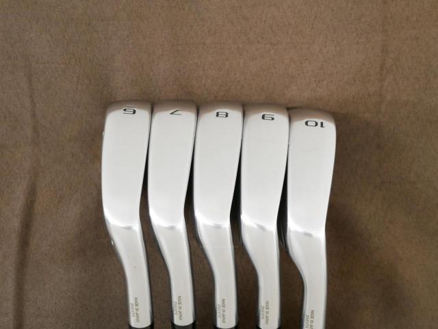 Iron set : Honma : ชุดเหล็ก Honma Tour World TR21X (ออกปี 2021 ตีง่าย ไกล) มีเหล็ก 6-10 (5 ชิ้น) ก้านกราไฟต์ Honma Vizard IB-WF 85 Flex S
