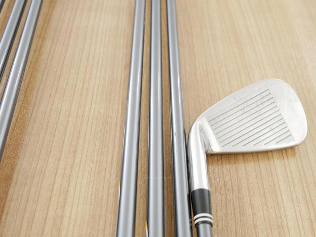 Iron set : Other Brand : ชุดเหล็กกระเทย Cleveland Hi-Bore (ตีง่ายมากๆ) มีเหล็ก 4-Pw (7 ชิ้น) ก้านกราไฟต์ Flex S