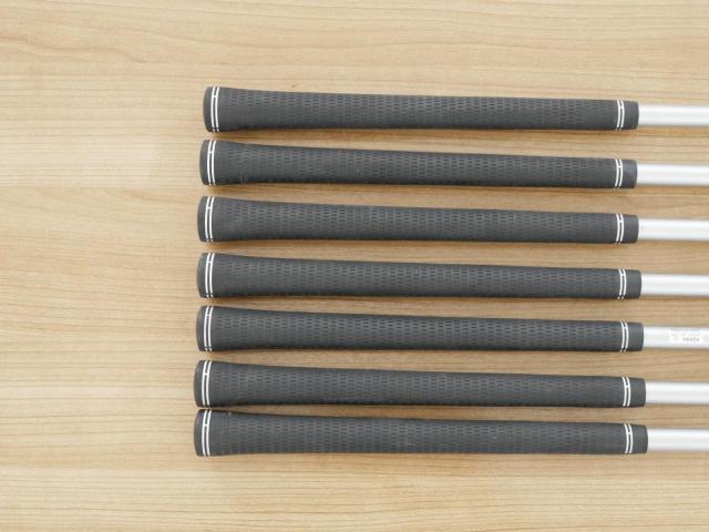Iron set : Other Brand : ชุดเหล็กกระเทย Cleveland Hi-Bore (ตีง่ายมากๆ) มีเหล็ก 4-Pw (7 ชิ้น) ก้านกราไฟต์ Flex S