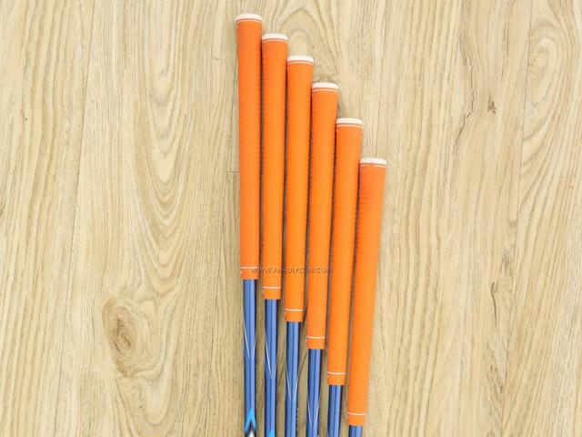 Iron set : Katana : ชุดเหล็ก Katana Sword V-Model (หน้าเด้ง) มีเหล็ก 5-Pw (6 ชิ้น) ก้านกราไฟต์ Flex R