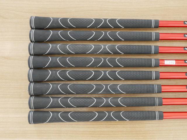 Iron set : Maruman : ชุดเหล็ก Maruman Red-V II (ใบใหญ่ ตีง่าย ไกล) มีเหล็ก 5-Pw,Aw,Sw (8 ชิ้น) ก้านกราไฟต์ Flex R