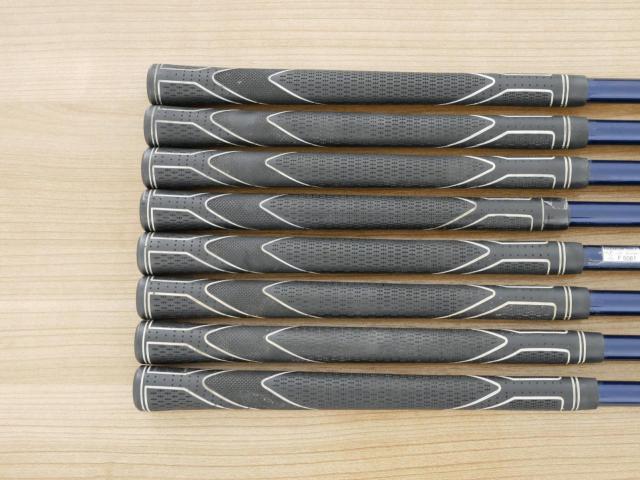 Iron set : Other Brand : ชุดเหล็ก Cobra FP (ใบใหญ่ ตีง่าย) มีเหล็ก 4-Pw,Aw (8 ชิ้น) ก้านกราไฟต์ Flex S