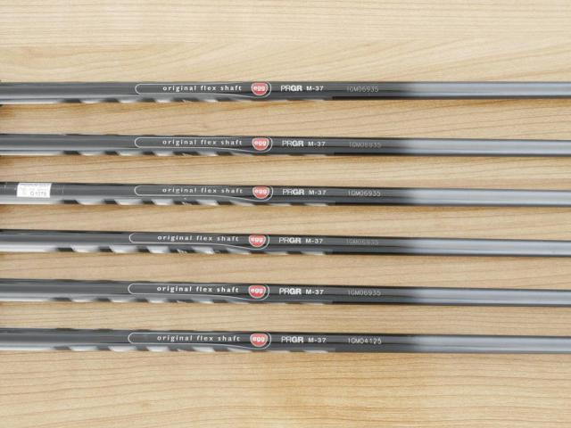 Iron set : PRGR : ชุดเหล็กกระเทย PRGR Egg II (ตีง่ายและไกลมาก)  มีเหล็ก 6-Pw,Aw (6 ชิ้น) ก้านกราไฟต์ Flex R (M-37)