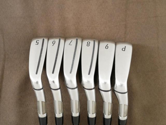 Iron set : Taylormade : ชุดเหล็ก Taylormade Stealth (ออกปี 2022 Japan Spec.) มีเหล็ก 5-Pw (6 ชิ้น) ก้านกราไฟต์ Tour AD AD-95 Flex S