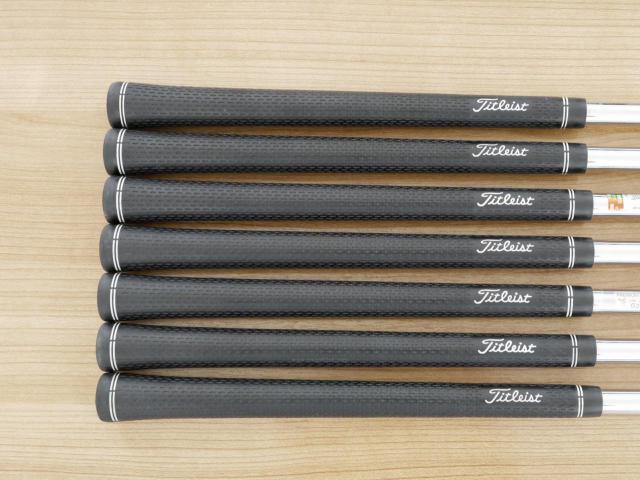 Iron set : Titleist : ชุดเหล็ก Titleist AP2 714 Forged มีเหล็ก 4-Pw (7 ชิ้น) ก้านเหล็ก NS Pro 105T Flex S