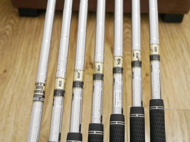 Iron set : Other Brand : ชุดเหล็ก Srixon Z745 Forged มีเหล็ก 4-Pw (7 ชิ้น) ก้านเหล็ก Dynamic Gold S200