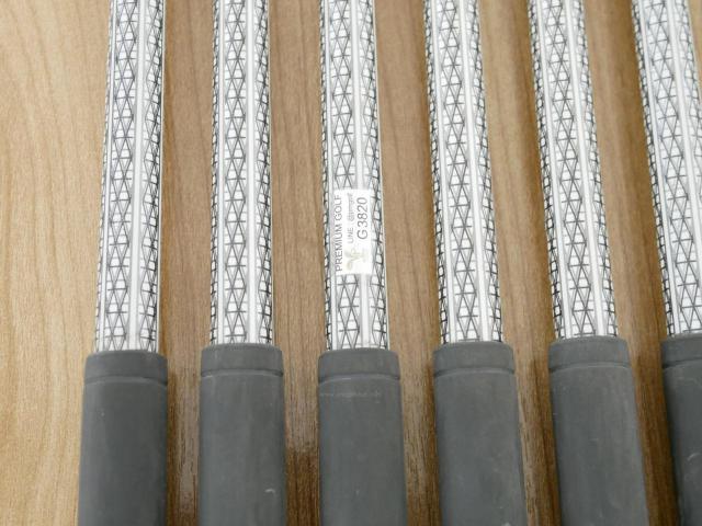 Iron set : Tourstage : ชุดเหล็ก Tourstage PHYZ III (ปี 2017 ซีรี่ย์ท๊อป ใบใหญ่ ตีง่าย ไกล) มีเหล็ก 6-Pw,Aw,Sw (7 ชิ้น) ก้านกราไฟต์ Flex R