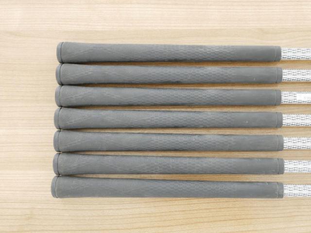 Iron set : Tourstage : ชุดเหล็ก Tourstage PHYZ III (ปี 2017 ซีรี่ย์ท๊อป ใบใหญ่ ตีง่าย ไกล) มีเหล็ก 6-Pw,Aw,Sw (7 ชิ้น) ก้านกราไฟต์ Flex R