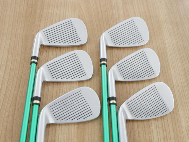 Iron set : Honma : ชุดเหล็ก Honma Beres IS-05 Forged (ปี 2017) มีเหล็ก 6-11 (6 ชิ้น ระยะเทียบเท่า 5-Pw ของรุ่นอื่นๆ) ก้าน ARMRQ ∞ (44) Flex R (2 ดาว)